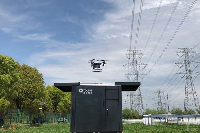 首创巡检无人机端云互动自动飞行算法，qy球友会(中国)智能获电力金巡奖